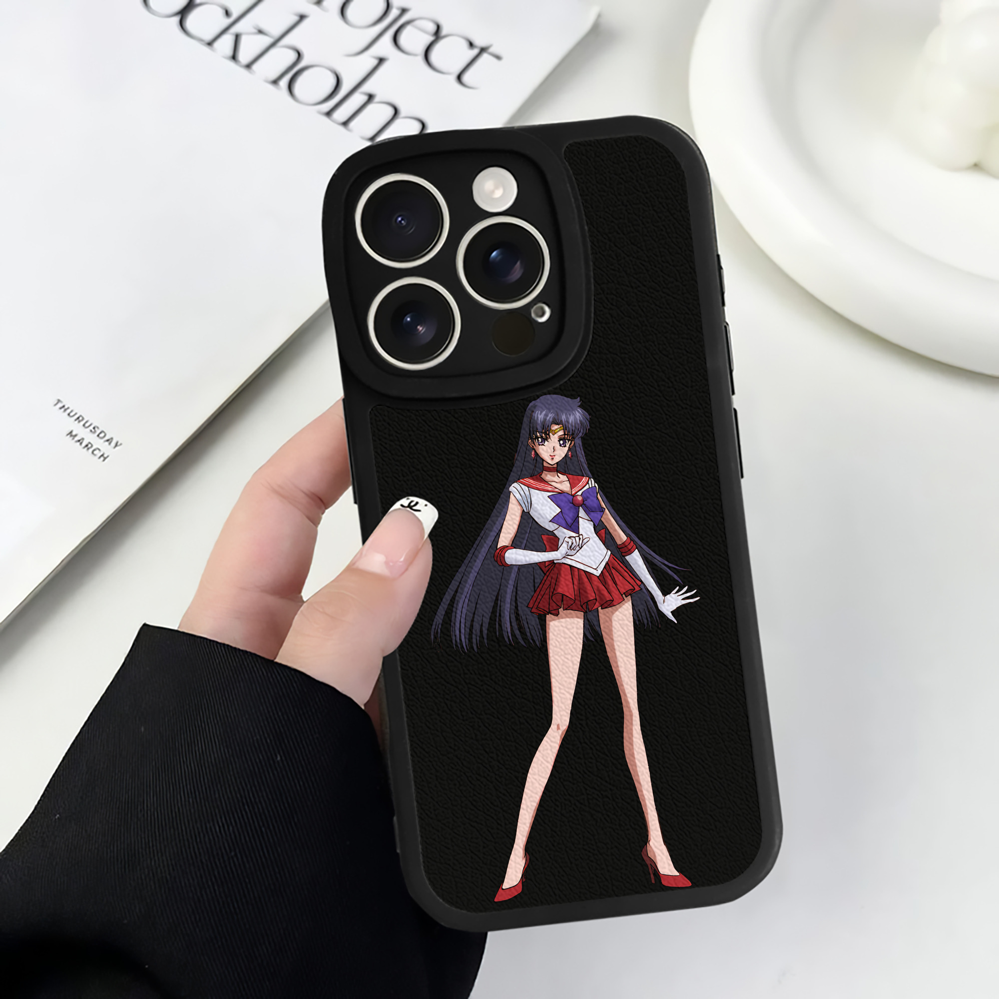 （画像用） 美少女戦士セーラームーン 火野レイ ひの レイ Sailor Moon Hino Rei （セーラーマーズ,Sailor Mars） 【iPhone 16シリーズ対応】シリコンスマホケース（レザー調） 材質：シリコン